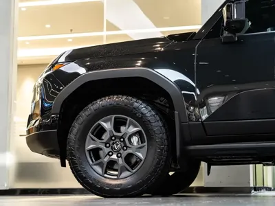 Lexus GX 2025, 15500 км, за 108238.04 USD - фото 8