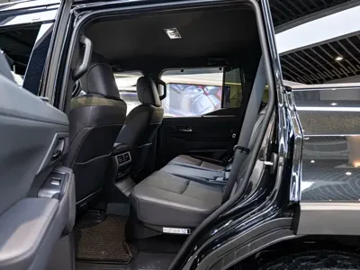 Lexus GX 2025, 15500 км, за 108238.04 USD - фото 10