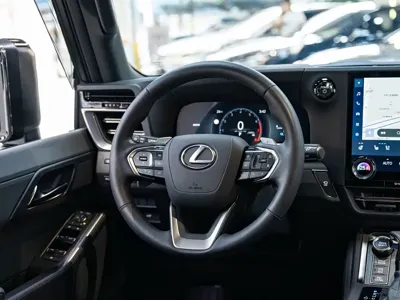 Lexus GX 2025, 15500 км, за 108238.04 USD - фото 14