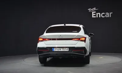 Hyundai Avante 2025, 15964 км, за 14390.83 USD