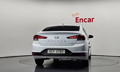 Hyundai Avante 2019, 51465 км, за 9042.42 USD