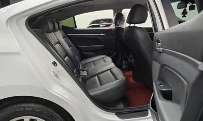 Hyundai Avante 2019, 51465 км, за 9042.42 USD - фото 11