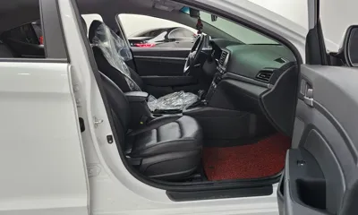 Hyundai Avante 2019, 51465 км, за 9042.42 USD - фото 26