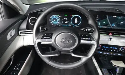 Hyundai Avante 2021, 87959 км, за 11063.35 USD - фото 14