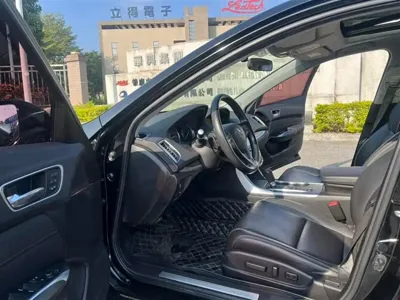 Acura TLX-L 2018, 108000 км, за 10828.42 USD - фото 8