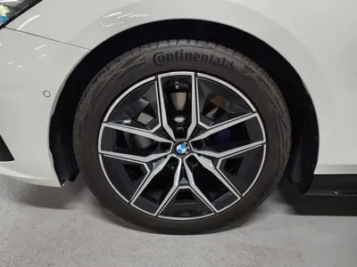 BMW 5-Series 2024, 18584 км, за 37378.91 USD