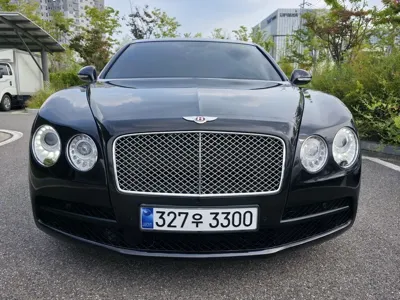 Bentley Flying Spur 2015, 93000 км, за 32493.11 USD
