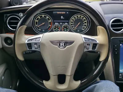 Bentley Flying Spur 2015, 93000 км, за 32493.11 USD - фото 11