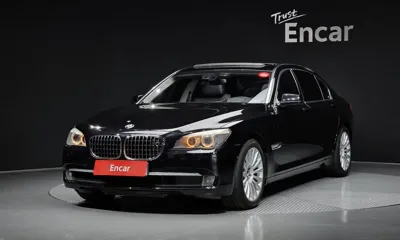 BMW 7-Series · 2009 год