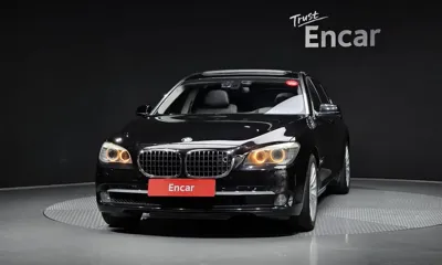 BMW 7-Series 2009, 123136 км, за 4532.32 USD