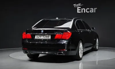 BMW 7-Series 2009, 123136 км, за 4532.32 USD