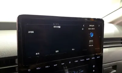 Hyundai Staria 2023, 47614 км, за 23387.63 USD - фото 29