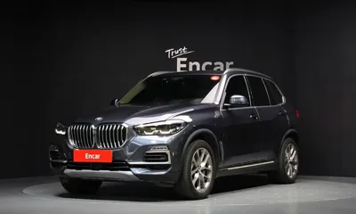 BMW X5 · 2021 год