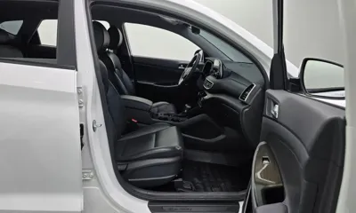 Hyundai Tucson 2019, 101576 км, за 9302.64 USD - фото 11