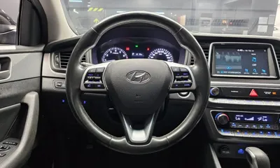 Hyundai Sonata 2019, 46709 км, за 8791.65 USD - фото 13