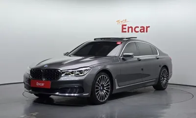 BMW 7-Series · 2016 год