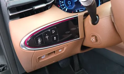 Genesis GV70 2021, 41369 км, за 24429.98 USD - фото 27
