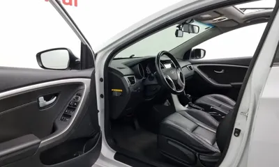 Hyundai i30 2014, 45533 км, за 6240.14 USD - фото 11