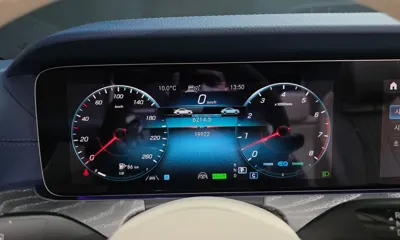 Mercedes-Benz E-Class 2022, 19922 км, за 44308.78 USD - фото 8
