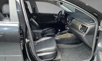 Kia Stonic 2018, 99747 км, за 6236.05 USD - фото 11