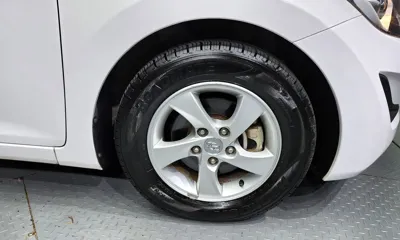 Hyundai Avante 2014, 70107 км, за 3678.4 USD