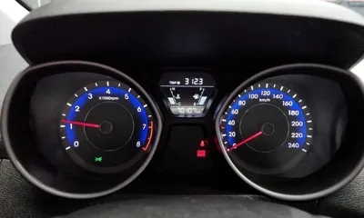 Hyundai Avante 2014, 70107 км, за 3678.4 USD - фото 8
