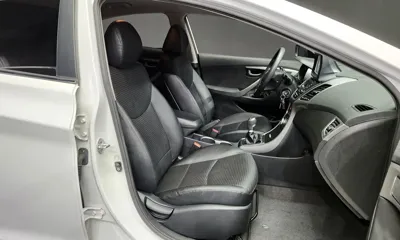 Hyundai Avante 2014, 70107 км, за 3678.4 USD - фото 11