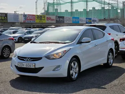 Hyundai Avante · 2011 год