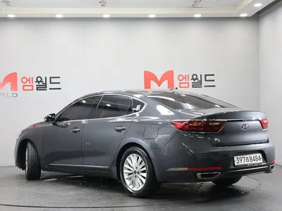 Kia K7 2018, 116830 км, за 8074.04 USD