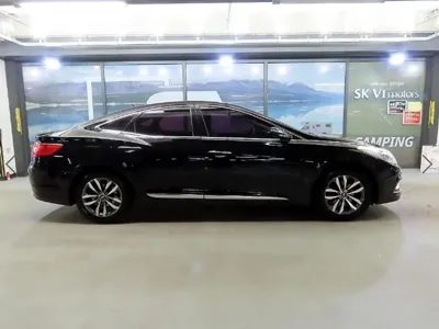 Hyundai Grandeur 2012, 239913 км, за 1765.79 USD