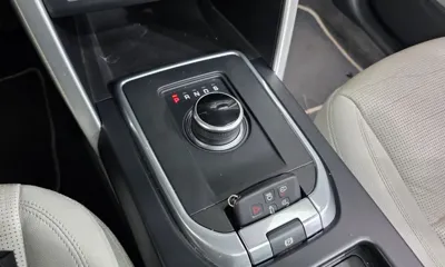 Land Rover Discovery Sport 2018, 120297 км, за 6505.17 USD - фото 9