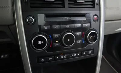Land Rover Discovery Sport 2018, 120297 км, за 6505.17 USD - фото 19