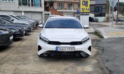 Kia K3 2022, 41969 км, за 12800.32 USD