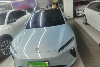 Nio ET5 2022, 105399 км, за 23807 USD