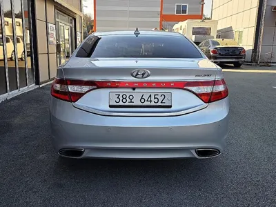 Hyundai Grandeur 2011, 250287 км, за 1903.64 USD