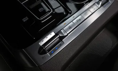 Kia Canival 2021, 76639 км, за 15601.63 USD - фото 35