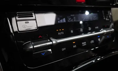 Kia Canival 2021, 76639 км, за 15601.63 USD - фото 36