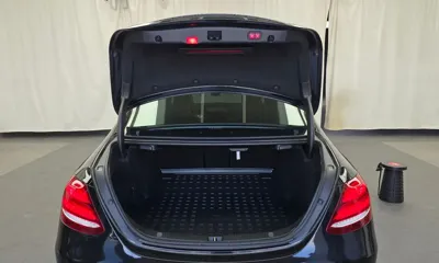 Mercedes-Benz E-Class 2019, 62191 км, за 19364.58 USD - фото 20
