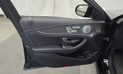 Mercedes-Benz E-Class 2019, 62191 км, за 19364.58 USD - фото 24
