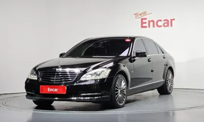 Mercedes-Benz S-Class · 2012 год