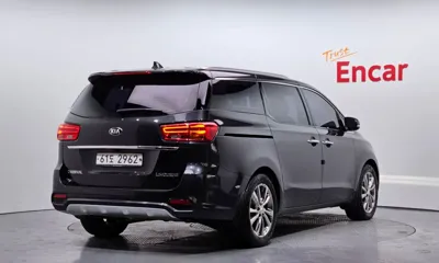 Kia Canival 2019, 70337 км, за 11232.24 USD
