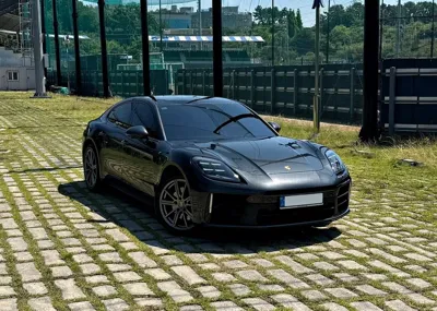 Porsche Panamera 2025, 13150 км, за 116121.83 USD
