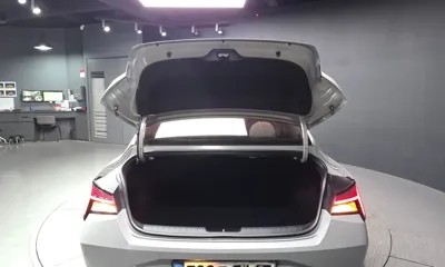 Hyundai Avante 2021, 55527 км, за 12685.41 USD - фото 20