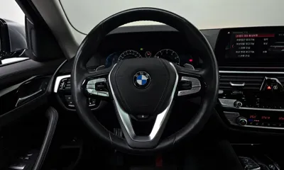 BMW 5-Series 2019, 82414 км, за 17509.08 USD - фото 13