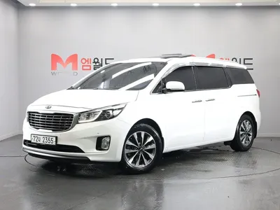 Kia Canival 2015, 131263 км, за 5842.2 USD