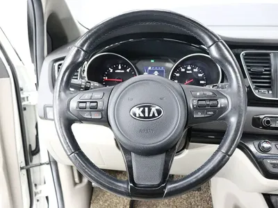 Kia Canival 2015, 131263 км, за 5842.2 USD - фото 14