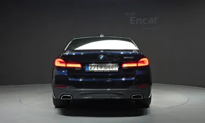 BMW 5-Series 2022, 80020 км, за 26191.41 USD