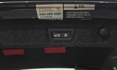 BMW 5-Series 2022, 80020 км, за 26191.41 USD - фото 30