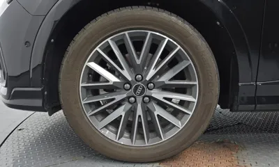 Audi Q3 2025, 17940 км, за 27438.62 USD