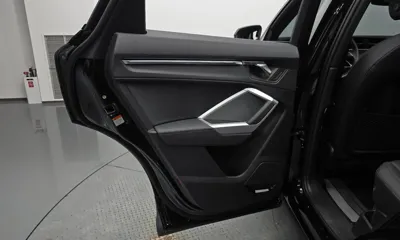 Audi Q3 2025, 17940 км, за 27438.62 USD - фото 25